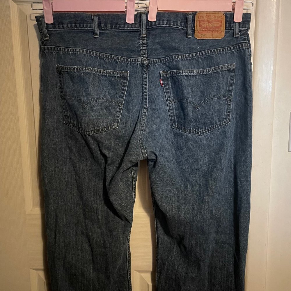 Levi's Big and Tall Mens 550 Tapered Leg Relaxed Fit Dark Stone Jean 46W X 34W - Picture 3 of 4